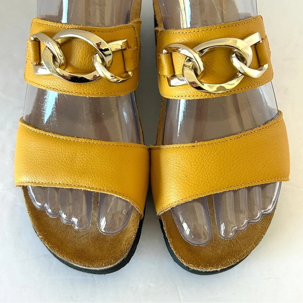 Naot Victoria Comfort Wedge Sandal Gold Chain Shoe Cork Yellow Size EU 36 US 5